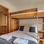 Apartment Le Paradis 2 - Alpes Travel - Central Chamonix
